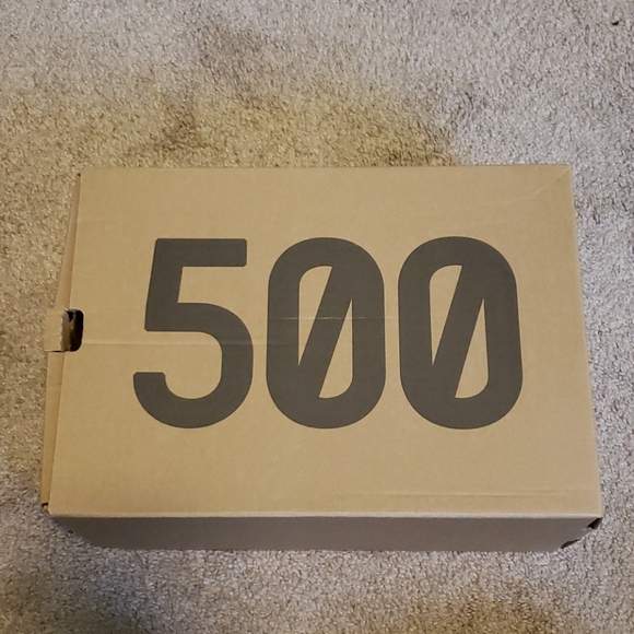 Yeezy 500 main image 11